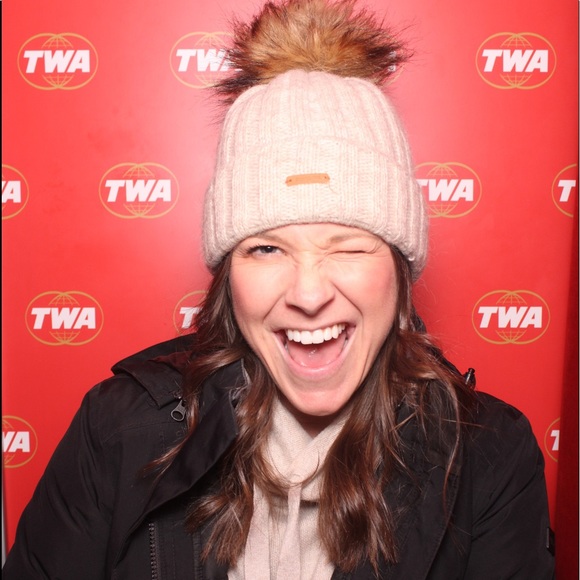 Meet the Posher - Picture 8 of 8